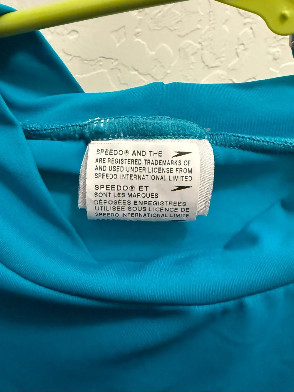 Speedo Men’s Teal and Lime Raglan Short-Sleeve Swim Rash Guard